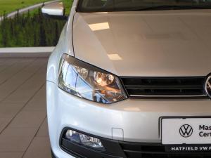 Volkswagen Polo Vivo hatch 1.6 Comfortline auto - Image 4