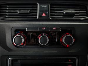 Volkswagen Caddy 1.6 panel van - Image 18