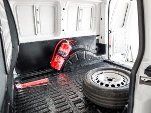 Volkswagen Caddy 1.6 panel van - Image 20