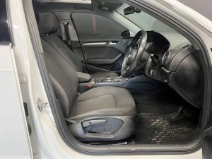 Audi A3 Sportback 30TFSI S line - Image 8