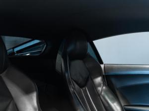 Audi R8 5.2 V10 plus quattro - Image 11