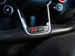 Audi R8 5.2 V10 plus quattro - Image 13