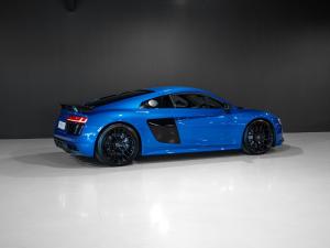Audi R8 5.2 V10 plus quattro - Image 25