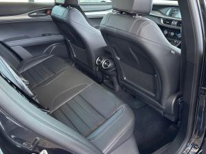 Alfa Romeo Stelvio 2.0T Veloce Q4 - Image 10