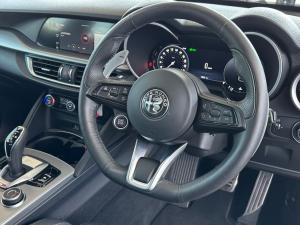 Alfa Romeo Stelvio 2.0T Veloce Q4 - Image 15