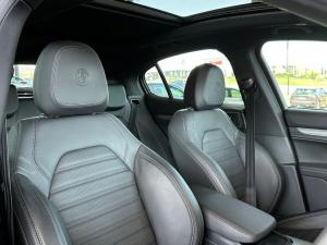 Alfa Romeo Stelvio 2.0T Veloce Q4 - Image 19