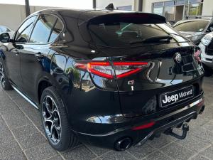 Alfa Romeo Stelvio 2.0T Veloce Q4 - Image 8