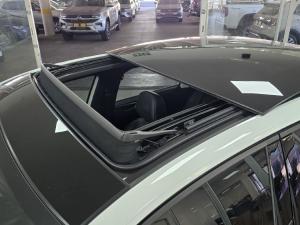 Volkswagen Polo hatch 1.0TSI R-Line - Image 8