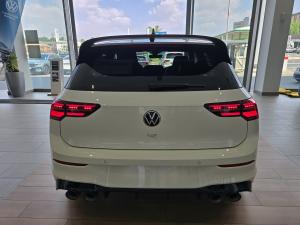Volkswagen Golf R - Image 11