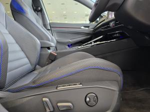 Volkswagen Golf R - Image 13