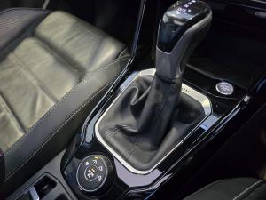 Volkswagen T-Roc 2.0TSI 140kW 4Motion R-Line - Image 12