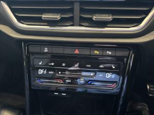 Volkswagen T-Roc 2.0TSI 140kW 4Motion R-Line - Image 14