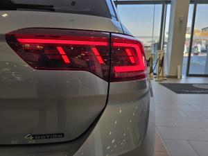 Volkswagen T-Roc 2.0TSI 140kW 4Motion R-Line - Image 17