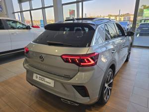 Volkswagen T-Roc 2.0TSI 140kW 4Motion R-Line - Image 2