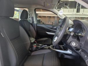 Nissan Navara 2.5DDTi double cab SE Plus 4x4 - Image 12