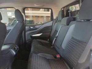 Nissan Navara 2.5DDTi double cab SE Plus 4x4 - Image 17