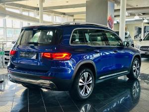 Mercedes-Benz GLB GLB220d 4Matic AMG Line - Image 2
