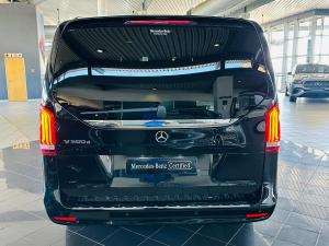 Mercedes-Benz V-Class V300d Exclusive - Image 11