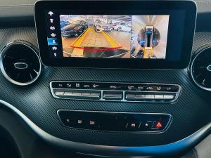 Mercedes-Benz V-Class V300d Exclusive - Image 15
