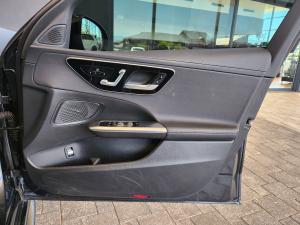 Mercedes-Benz C-Class C220d Avantgarde - Image 14