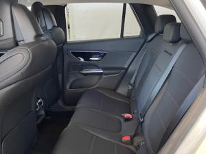Mercedes-Benz GLC GLC300d 4Matic Avantgarde - Image 4