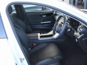 Mercedes-Benz C-Class C200 Avantgarde - Image 10