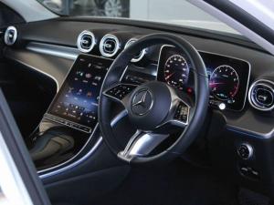 Mercedes-Benz C-Class C200 Avantgarde - Image 15