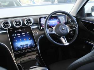 Mercedes-Benz C-Class C200 Avantgarde - Image 22