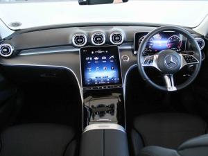 Mercedes-Benz C-Class C200 Avantgarde - Image 23