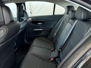 Mercedes-Benz C-Class C220d Avantgarde - Image 4