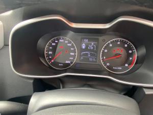 MG ZS 1.5 Luxury - Image 15
