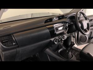 Toyota Hilux 2.4GD single cab S (aircon) - Image 7