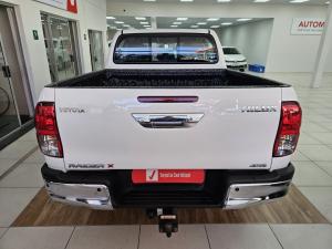 Toyota Hilux 2.4 GD-6 Raider X 4X4 automaticD/C - Image 5