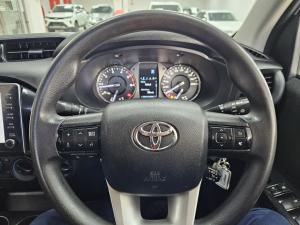 Toyota Hilux 2.4 GD-6 Raider X 4X4 automaticD/C - Image 8