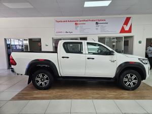 Toyota Hilux 2.4 GD-6 Raider X 4X4 automaticD/C - Image 3