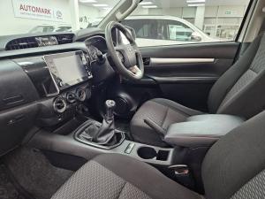 Toyota Hilux 2.4GD-6 Xtra cab Raider manual - Image 9