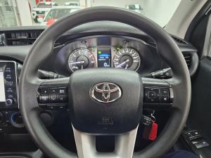 Toyota Hilux 2.4GD-6 Xtra cab Raider manual - Image 10