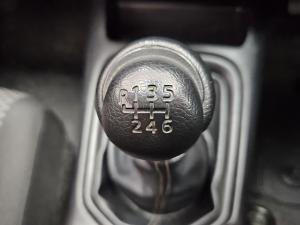 Toyota Hilux 2.4GD-6 Xtra cab Raider manual - Image 13