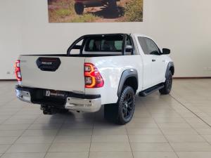 Toyota Hilux 2.8GD-6 Xtra cab 4x4 Legend auto - Image 4