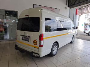 Toyota Hiace 2.5D-4D bus 14-seater GL - Image 2