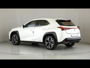 Lexus UX 250h SE - Image 8