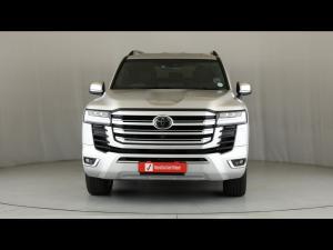 Toyota Land Cruiser 300 3.3D ZX - Image 4