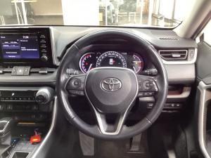 Toyota RAV4 2.0 VX - Image 8