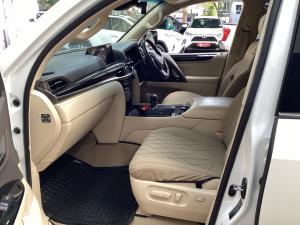Lexus LX 450d - Image 7