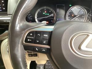 Lexus LX 450d - Image 9