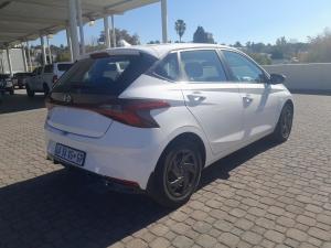 Hyundai i20 1.4 Motion auto - Image 2