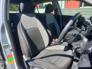 Hyundai i20 1.2 Motion - Image 20