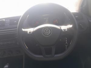 Volkswagen Polo Vivo hatch 1.6 Comfortline auto - Image 8