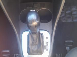 Volkswagen Polo Vivo hatch 1.6 Comfortline auto - Image 12