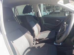 Volkswagen Polo Vivo hatch 1.6 Comfortline auto - Image 15